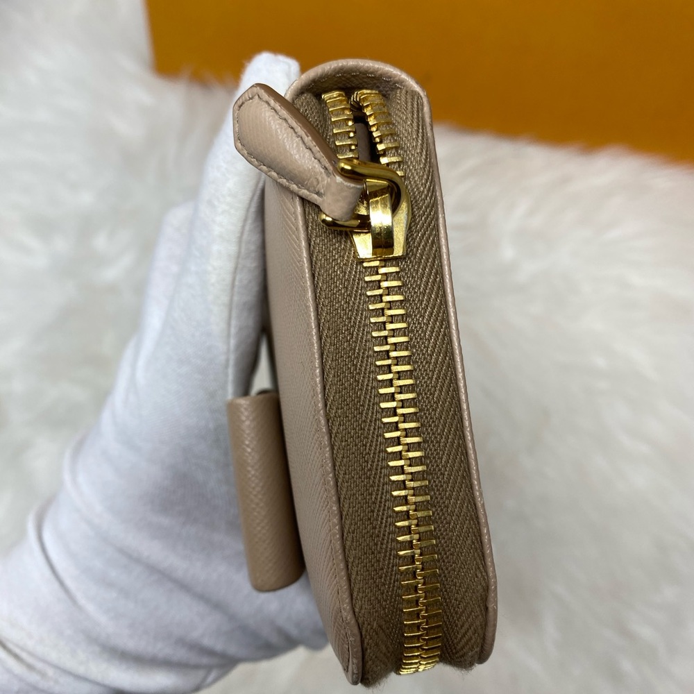 Authentic Prada Wallet Beige - image 8